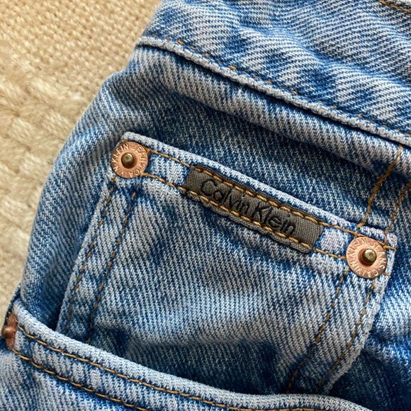 Vintage Calvin Klein shorts ! - Picture 4 of 5